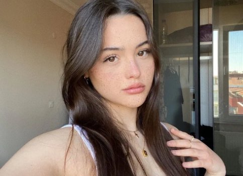 Derya Pınar Ak Kim? Nereli? Kaç Yaşında? Boyu, Kilosu Kaç? Oynadığı Diziler?