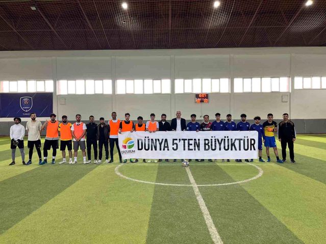 Erzurum'da Küresel Futbol Şöleni: Uluslararası Öğrenciler Mini Dünya Kupası'nda Buluştu, Batı Afrika Şampiyonluğu Kucakladı