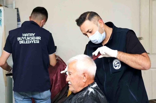Hatay'da Bayram Öncesi Yüzleri Güldüren Sosyal Destek: HBB'den Kapsayıcı Kişisel Bakım Hizmeti