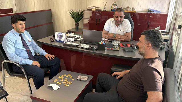Adıyaman'da Toplumsal Değerlere Örnek Davranış: Otobüs Muavini Kayıp Milyonluk Altınları İade Etti
