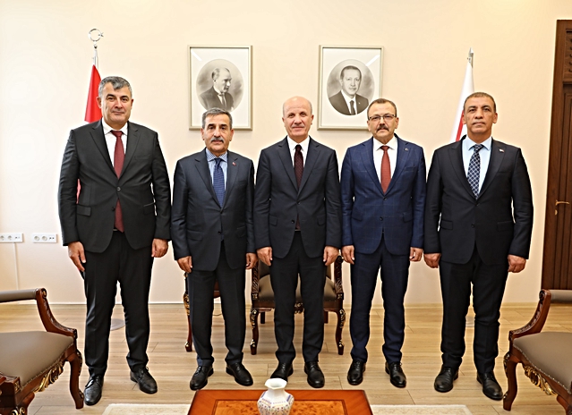 Kahveci, YÖK Başkanı Özvar'a üniversite hastanesi çalışanlarının taleplerini iletti