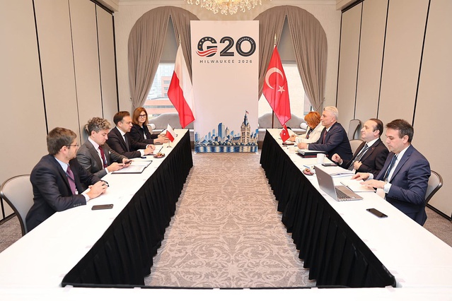 Bakan Bolat, Polonyalı mevkidaşı Domanski ile bir araya geldi
